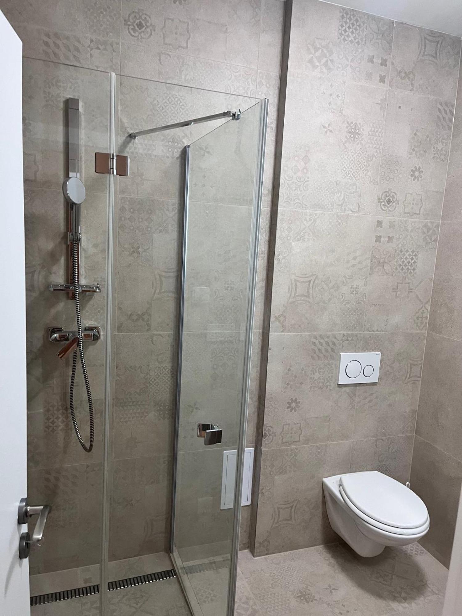 New City Centre Garden Apartment - Central Location Prága Kültér fotó