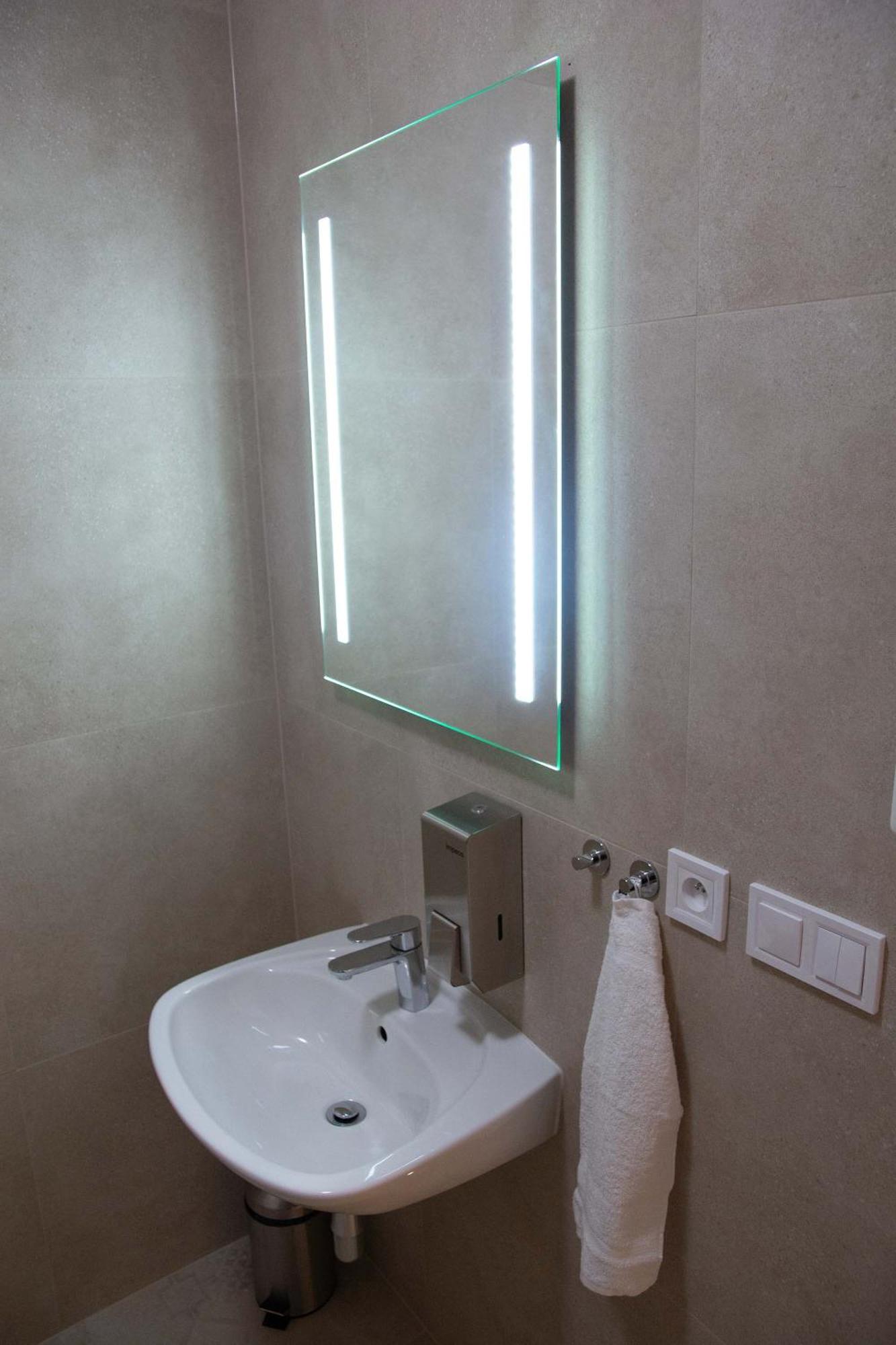 New City Centre Garden Apartment - Central Location Prága Kültér fotó